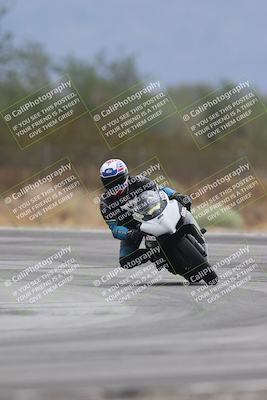 media/Sep-21-2025-Race Pace (Sun) [[98bf33ef95]]/Non Verified/4-Turn 3 (910am)/